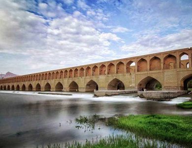 سفر به اصفهان: سفری پر از ماجرا و هیجان‌انگیز