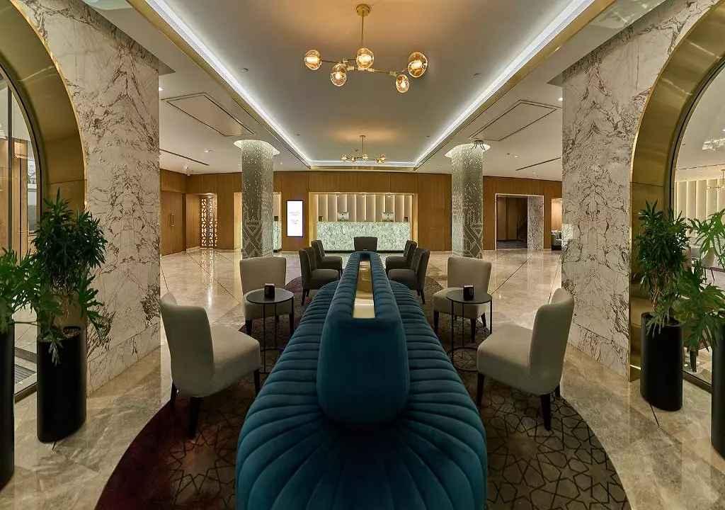 امکانات هتل بزرگ تهران